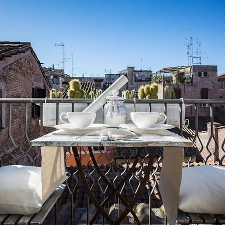 Апартаменты Campo Dei Fiori Luxury With Balcony Рим Экстерьер фото